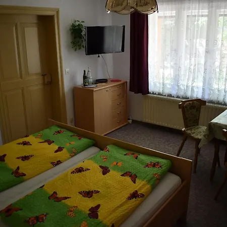 Gospodarstwo agroturystyczne Landurlaub Bei Familie Mathen *